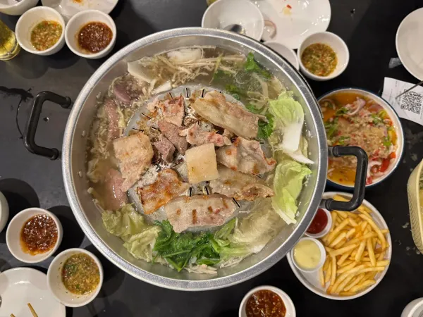 ภาพจริงของ เอกมัยหมูกระทะ ย่านเอกมัย จาก Google Maps (รูปที่ 3)