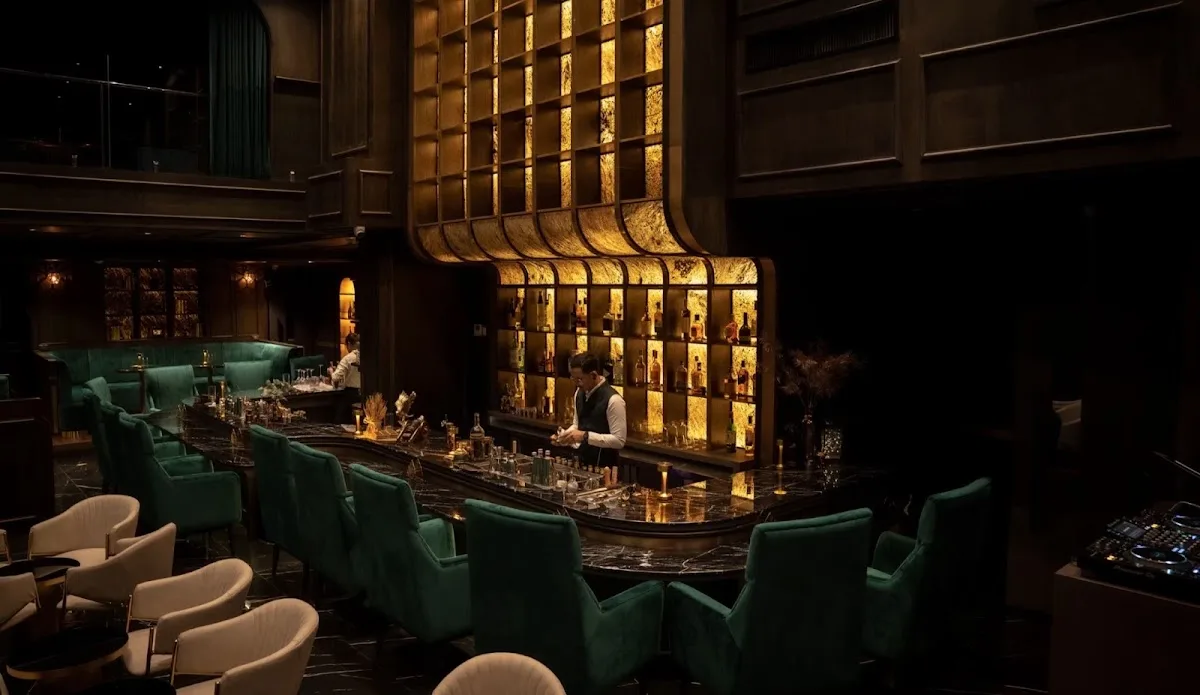 2463 Speakeasy